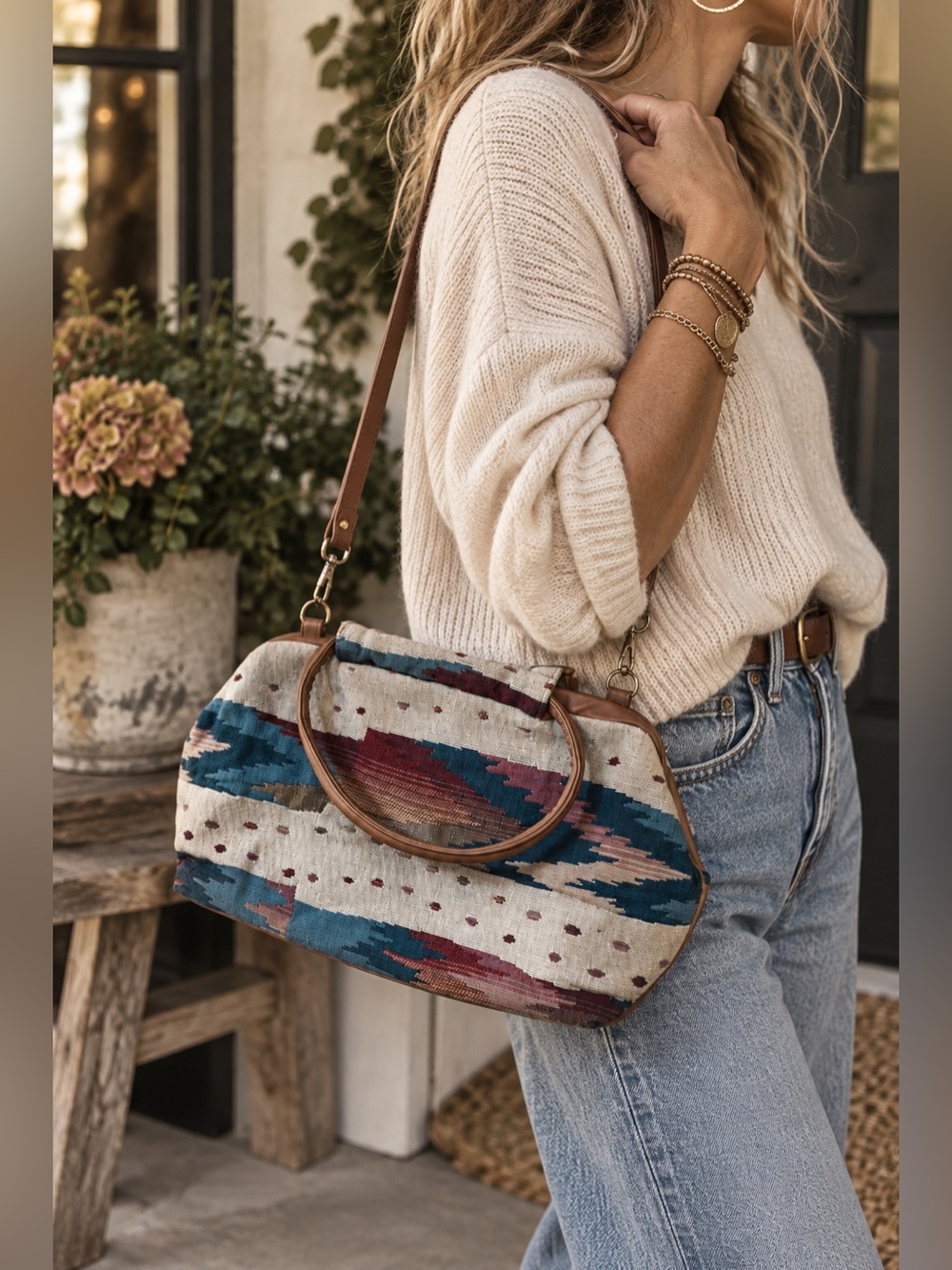 Vintage tapestry hinged Women's Bag